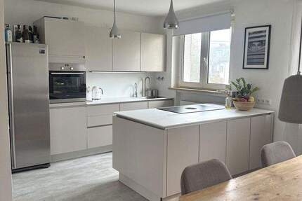 * Provisionsfrei * 5-Zi Wohnung mit Balkon in Landshut-Schönbrunn 5 zimmer