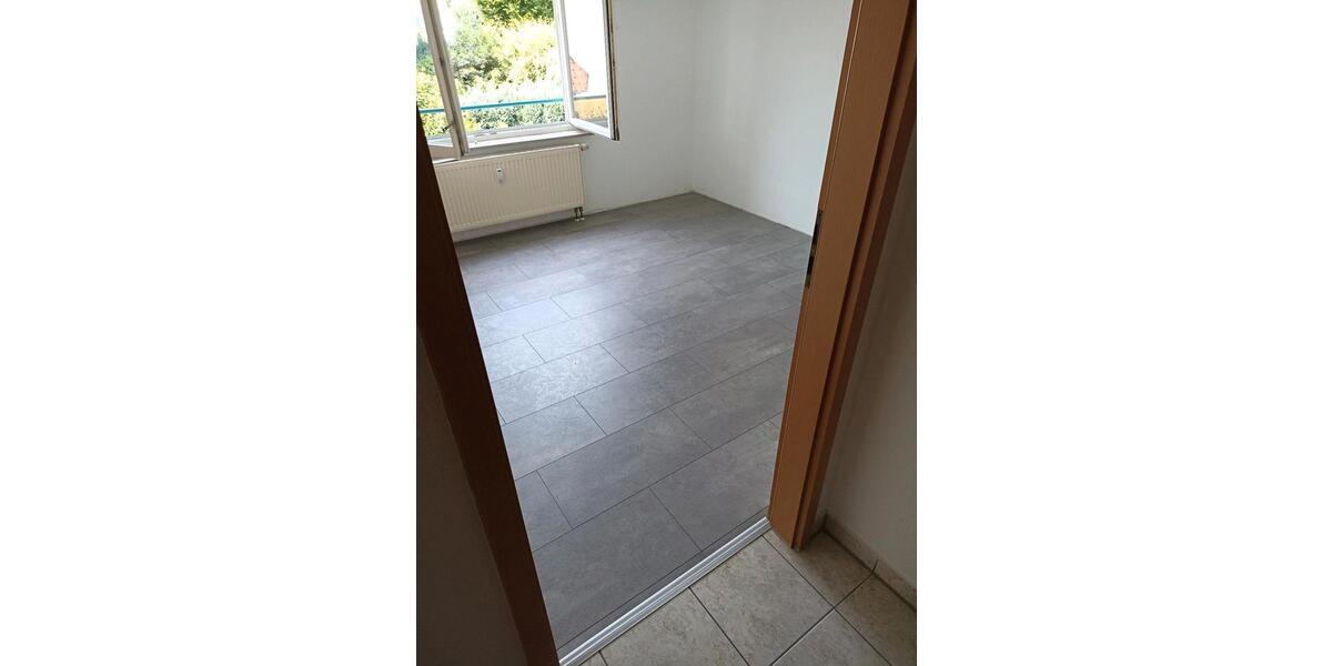 2 Zimmer Wohnung mit Balkon incl Küche und Stellplatz 2 zimmer