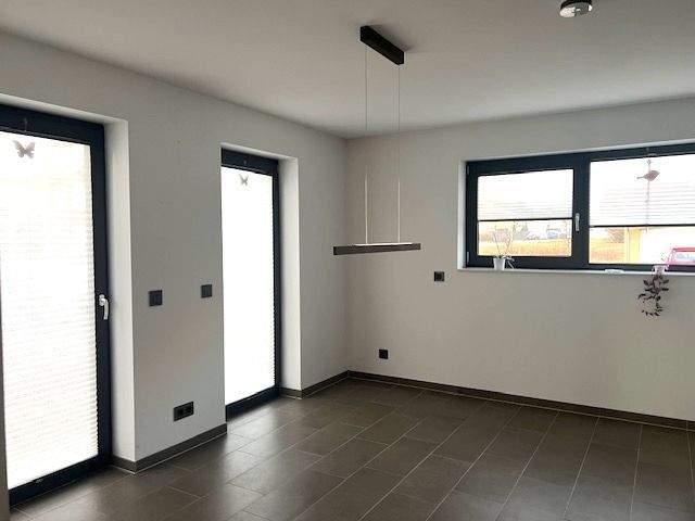 Charmantes Doppelhaus in attraktiver Wohnlage 5 zimmer