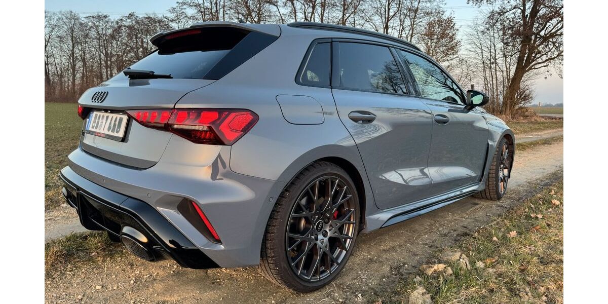 Audi RS3 13.800 km 67.300 &euro; Hepberg 85120