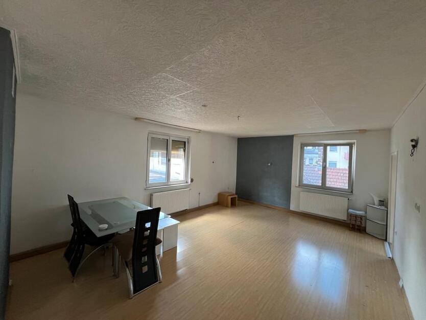 Wohnung in Aschaffenburg-Damm inkl. Wintergarten & Dachterasse