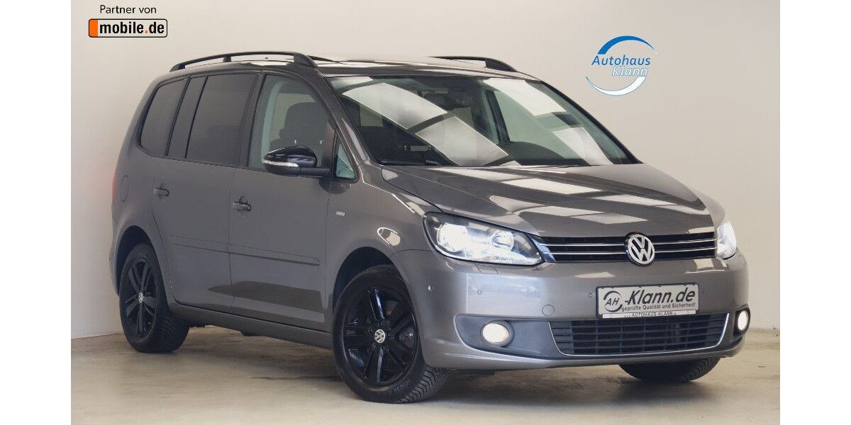 VW Touran 240.210 km 8.749 &euro; Teltow 14513