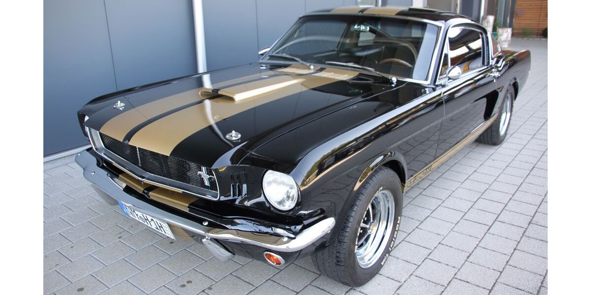Ford Mustang 4.713 km 97.000 &euro; Berching 92334