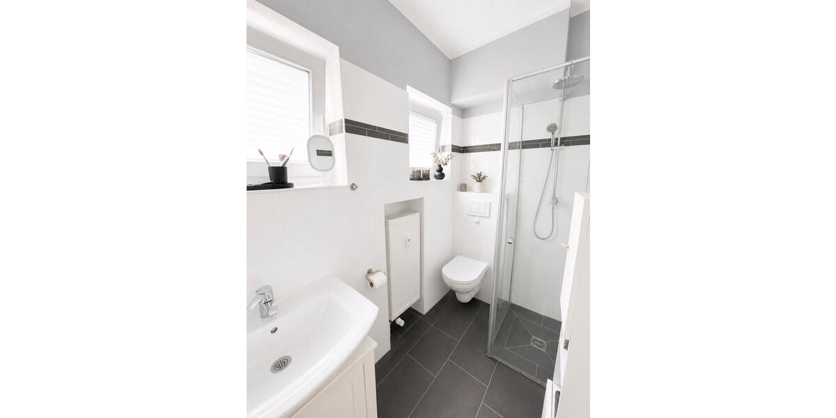 Erdgeschoßwohnung Bonn Bad Godesberg - 4 Zimmer, 90 m&sup2;, 380.000&euro; | Angebot:26889926