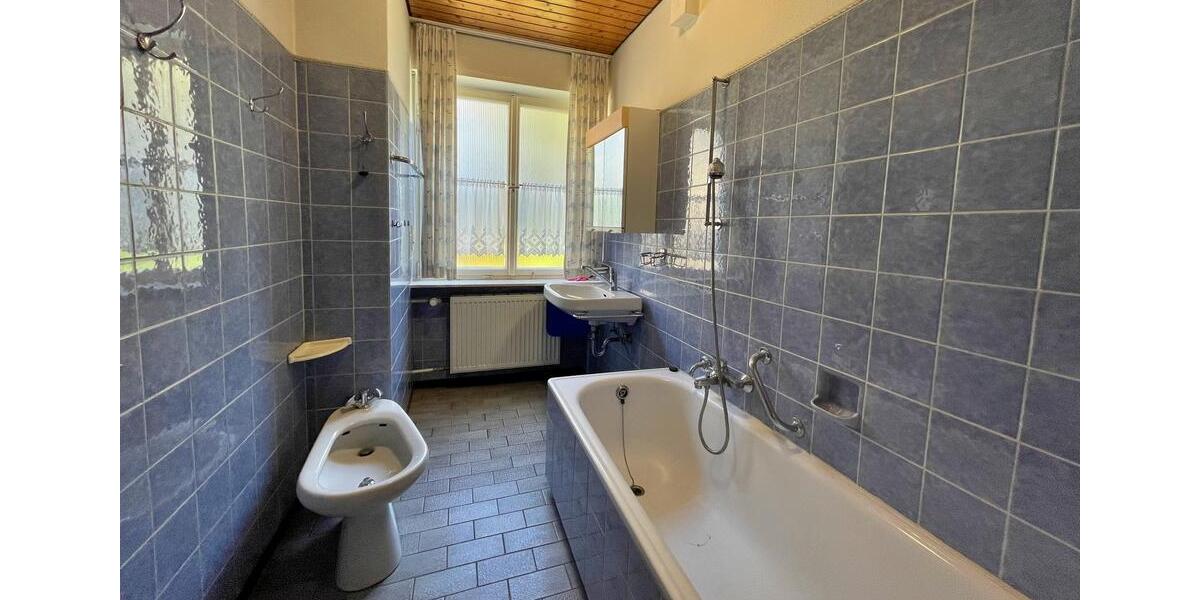 Einfamilienhaus Horb am Neckar - 11 Zimmer, 220 m&sup2;, 2.900&euro; | Angebot:25920770