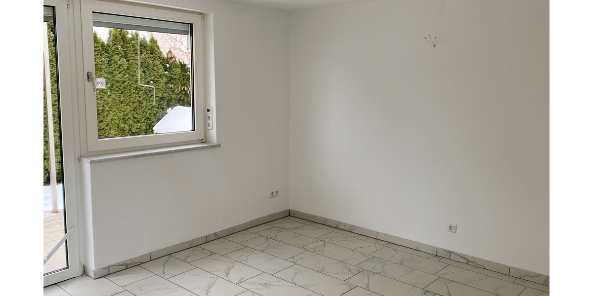 Wohntraum in Augsburg-Bärenkeller Ein- oder Zweifamilienhaus mit Pool - Zweifamilienhaus Augsburg / Bärenkeller Bärenkeller | Angebot:27312622