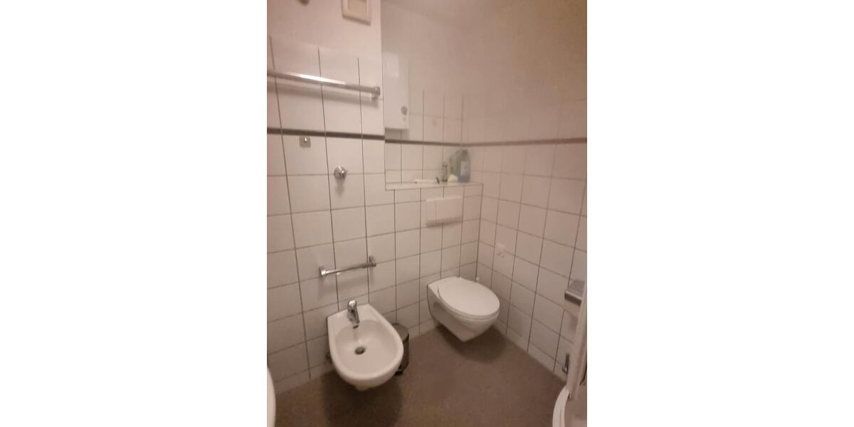 Dachgeschoßwohnung Bielefeld Schildesche - 2 Zimmer, 25 m&sup2;, 410&euro; | Angebot:26347717