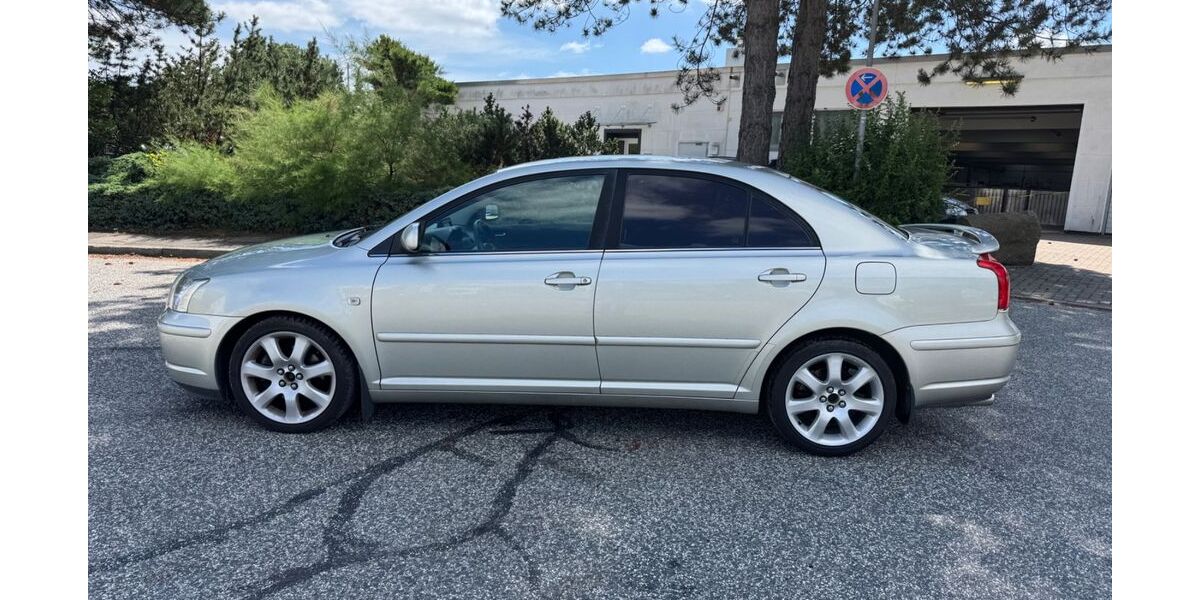 Toyota Avensis 248.213 km 1.999 &euro; Barsbüttel 22885