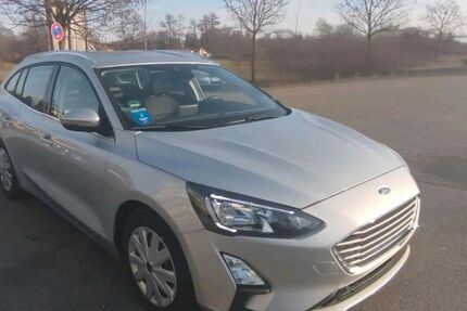 Ford Focus 143.820 km 8.990 &euro; Aichstetten 88317