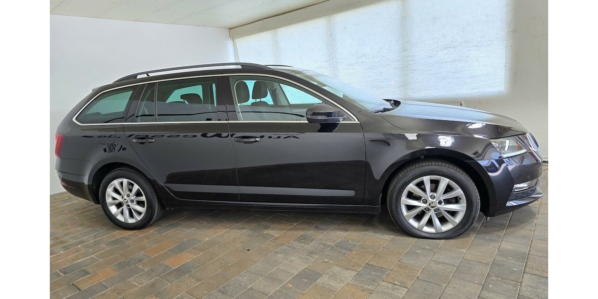 Skoda Octavia Amb. DSG LED ACC AHK Navi Klima Kamera 94.800 km 18.450 &euro; Garrel 49681