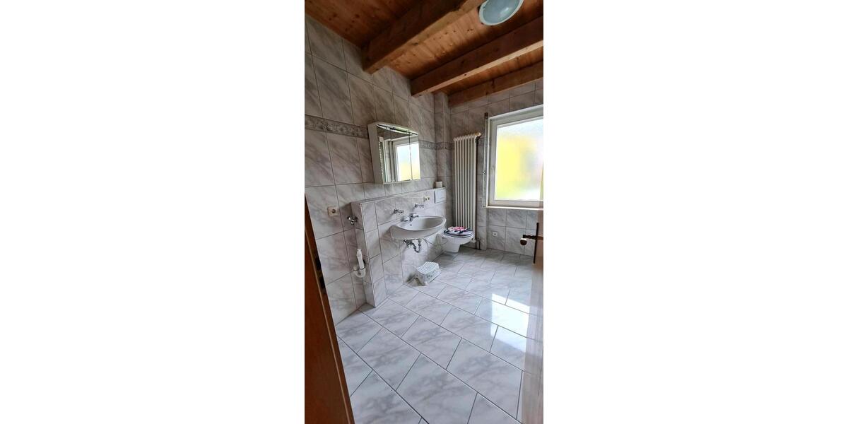 Dachgeschoßwohnung Stockach - 3 Zimmer, 88 m&sup2;, 920&euro; | Angebot:26415047