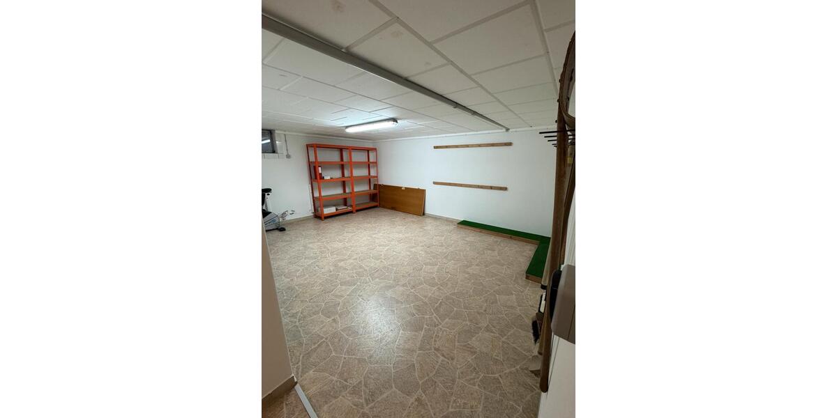 Etagenwohnung Sindelfingen Eichholz - 3 Zimmer, 68 m&sup2;, 1.190&euro; | Angebot:25517072