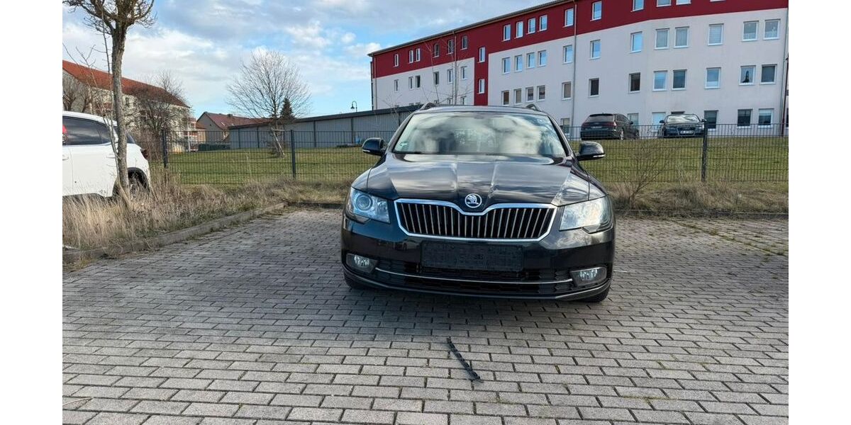 Skoda Superb 294.276 km 6.300 &euro; Erfurt 99097