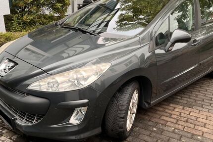 Peugeot 308 142.000 km 3.200 &euro; Hattersheim 65795