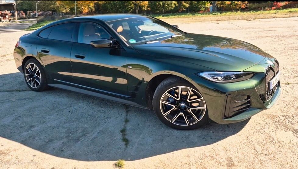 BMW i4 24.000 km 51.900 € Markersdorf 02829