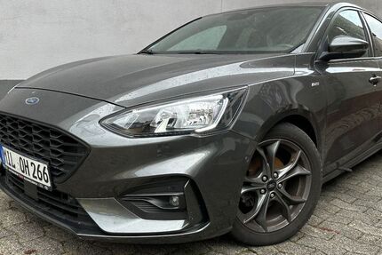 Ford Focus 90.003 km 14.200 € Wörth am Main 63939