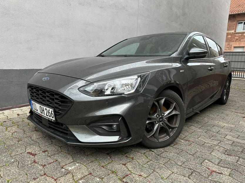 Ford Focus 90.003 km 14.200 € Wörth am Main 63939