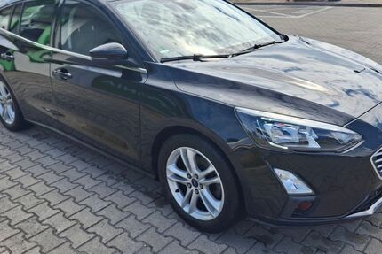 Ford Focus 105.000 km 10.450 &euro; Nordhorn 48529