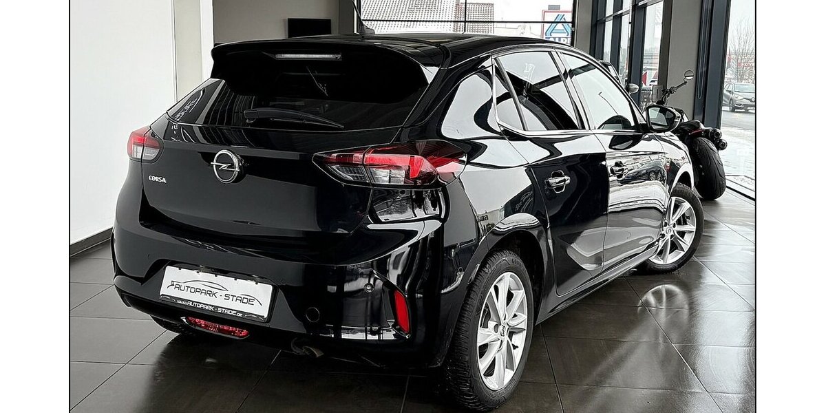 Opel Corsa 1.2 Turbo Auto. Elegance Kamera LED Tempo 56.700 km 16.690 &euro; Stade 21682