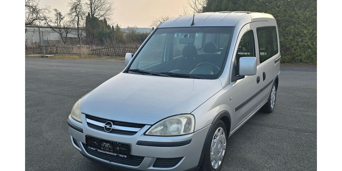 Opel Combo 141.000 km 3.500 &euro; Horn-Bad Meinberg 32805