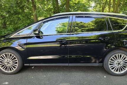Ford S-Max 120.000 km 15.900 &euro; Neumühl (Duisburg) 47167