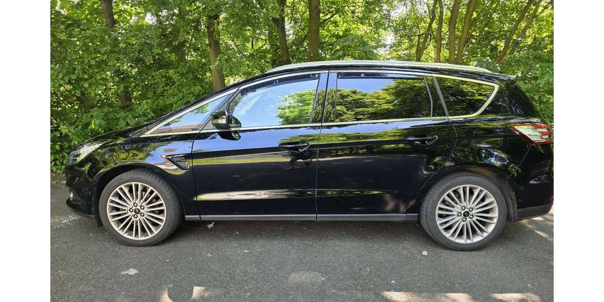 Ford S-Max 120.000 km 15.900 &euro; Neumühl (Duisburg) 47167