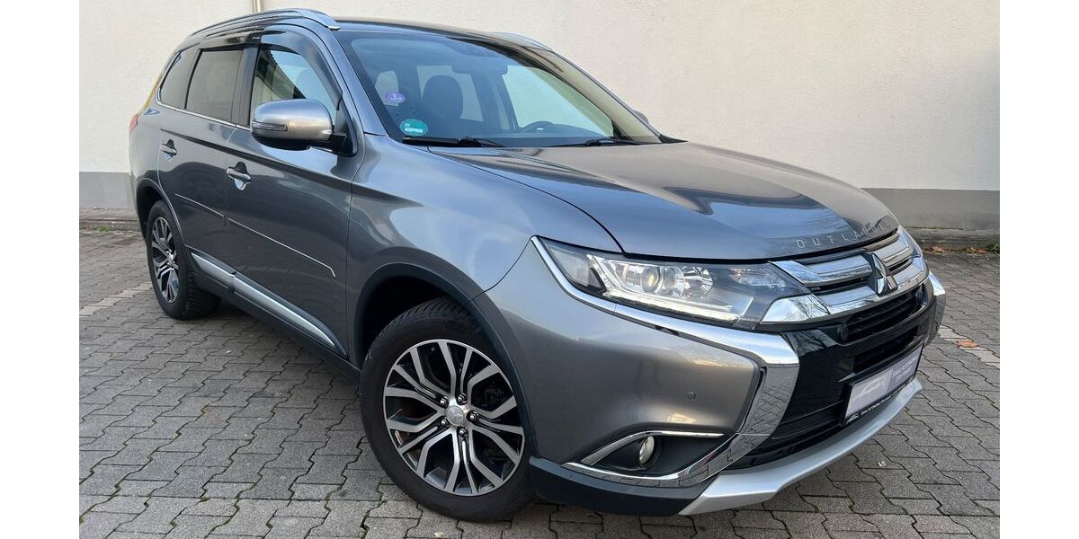 Mitsubishi Outlander 124.080 km 16.390 &euro; Stuttgart 70378