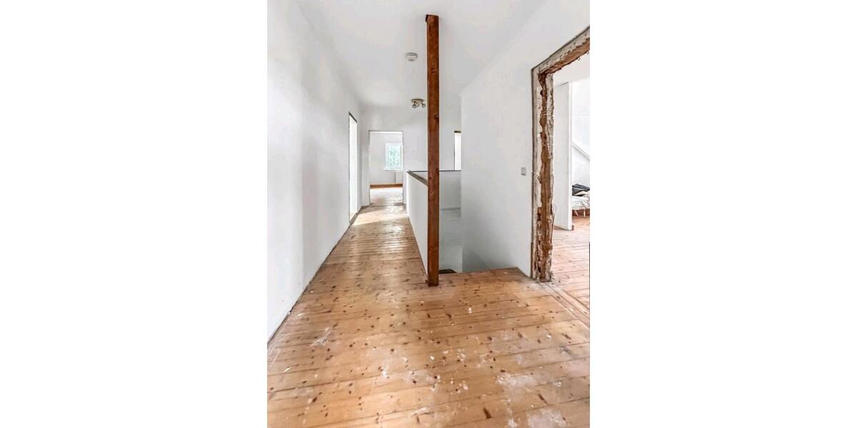 Einfamilienhaus Lorup - 11 Zimmer, 240 m&sup2;, 179.000&euro; | Angebot:26683147