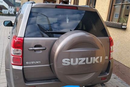 Suzuki Grand Vitara 43.000 km 17.500 € Essing 93343