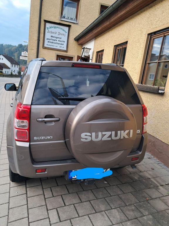 Suzuki Grand Vitara 43.000 km 17.500 € Essing 93343