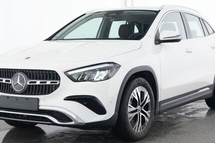 Mercedes-Benz GLA 180 22.900 km 32.040 &euro; Greifswald 17489