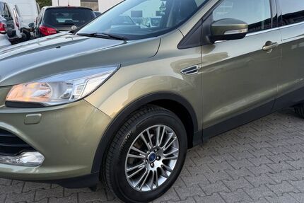 Ford Kuga 121.884 km 9.000 &euro; Heidenheim-Schnaitheim 89520