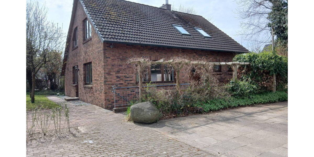 Einfamilienhaus Büdelsdorf - 6 Zimmer, 140 m&sup2;, 415.000&euro; | Angebot:26214890