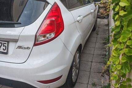 Ford Fiesta 176.500 km 4.800 &euro; Bensheim 64625