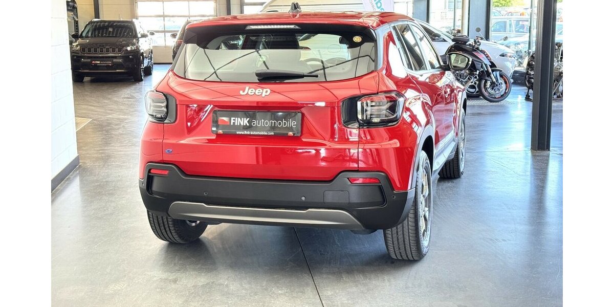 Jeep Avenger Elektro Longitude 54 kWh Navigation 24.400 km 19.790 &euro; Lich 35423
