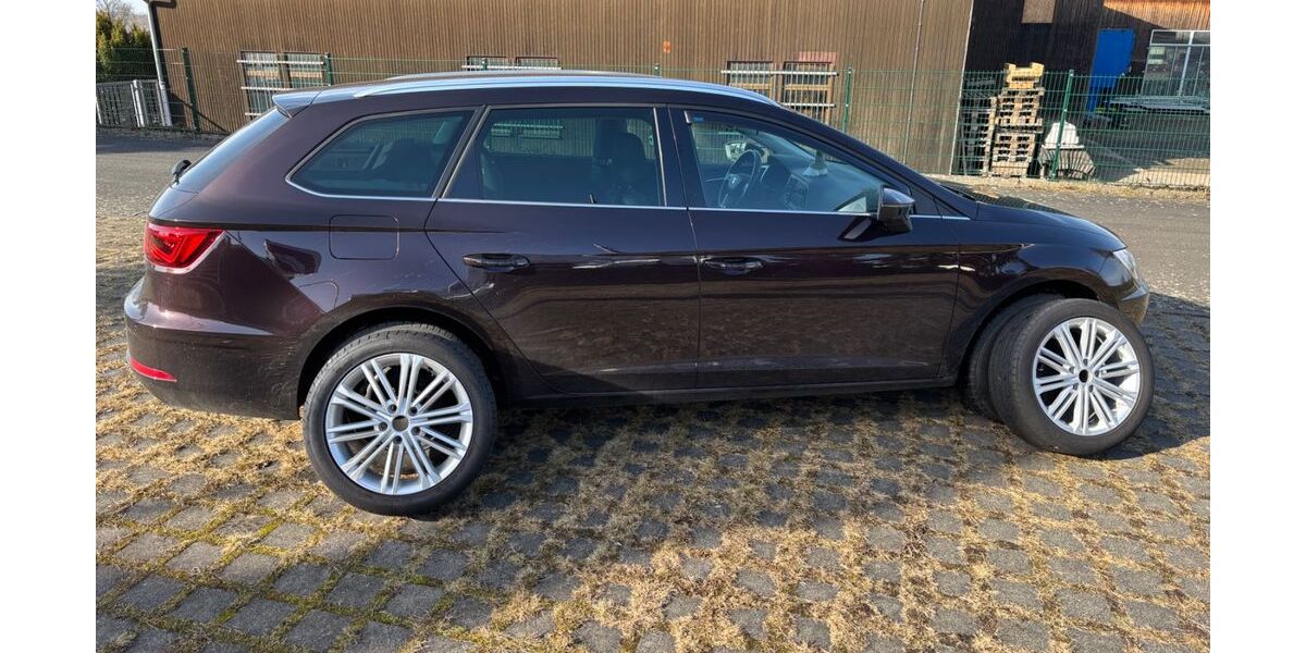 Seat Leon 84.000 km 14.499 &euro; Werdau 08412