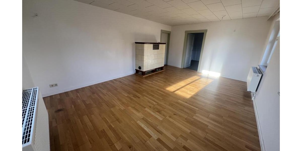 Wohnen wie im Einfamilienhaus im modernisierten historischen 3-Seiten-Bauernhof nahe Gera zur Miete! - Bauernhaus, Landhaus Gera Cretzschwitz | Angebot:27008397