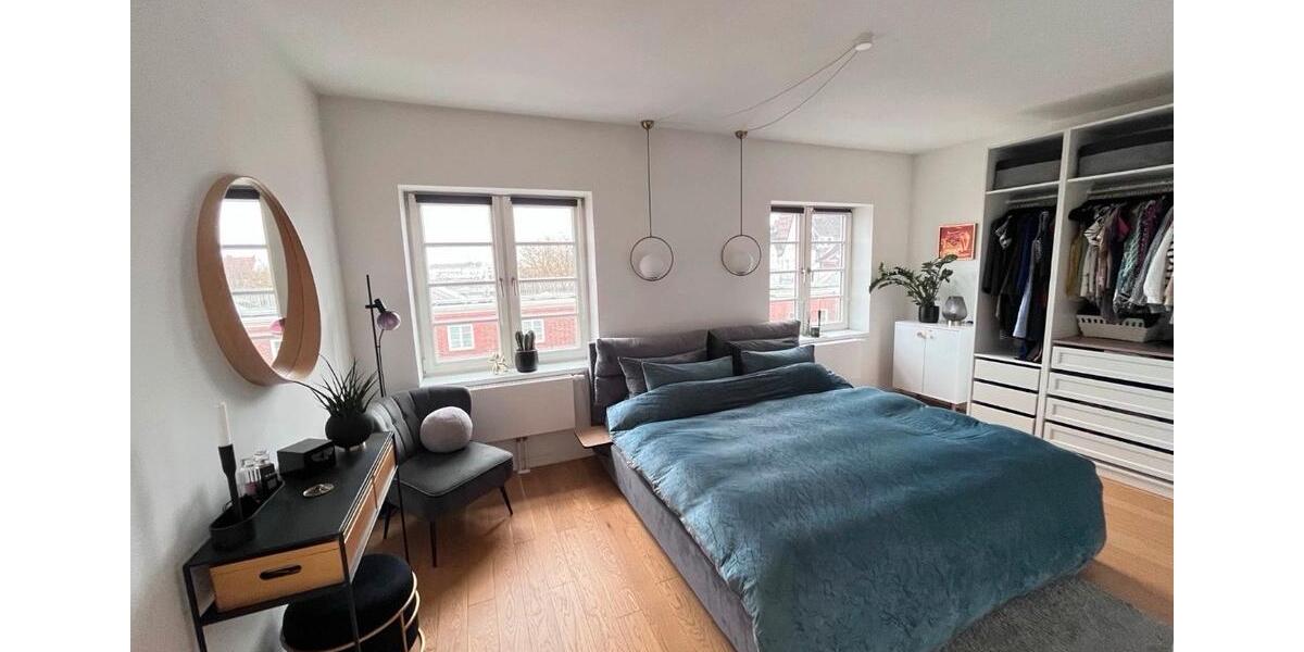 Dachgeschoßwohnung Hamburg Bahrenfeld - 2 Zimmer, 60 m&sup2;, 1.500&euro; | Angebot:25406485