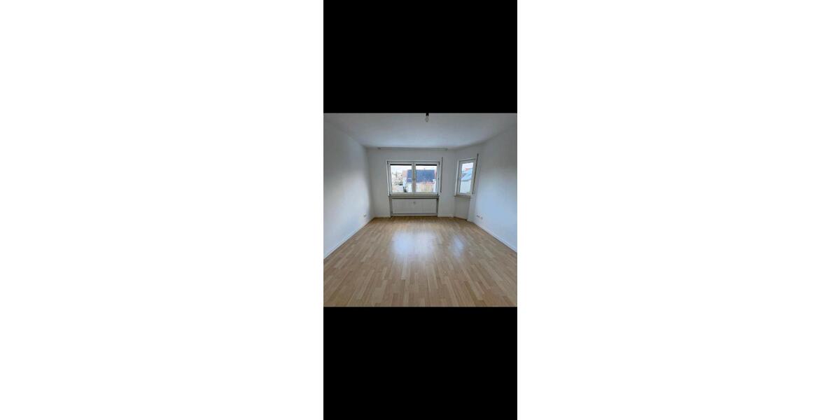 Dachgeschoßwohnung Egelsbach - 3 Zimmer, 72 m&sup2;, 1.350&euro; | Angebot:26398975