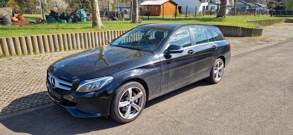 Mercedes-Benz C 250 250.000 km 10.700 &euro; Löhne 32584