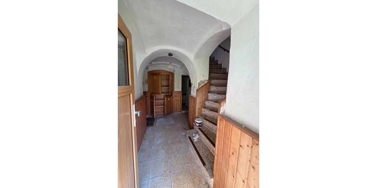 Bauernhaus, Landhaus Schirnding - 8 Zimmer, 120 m&sup2;, 49.000&euro; | Angebot:27137861