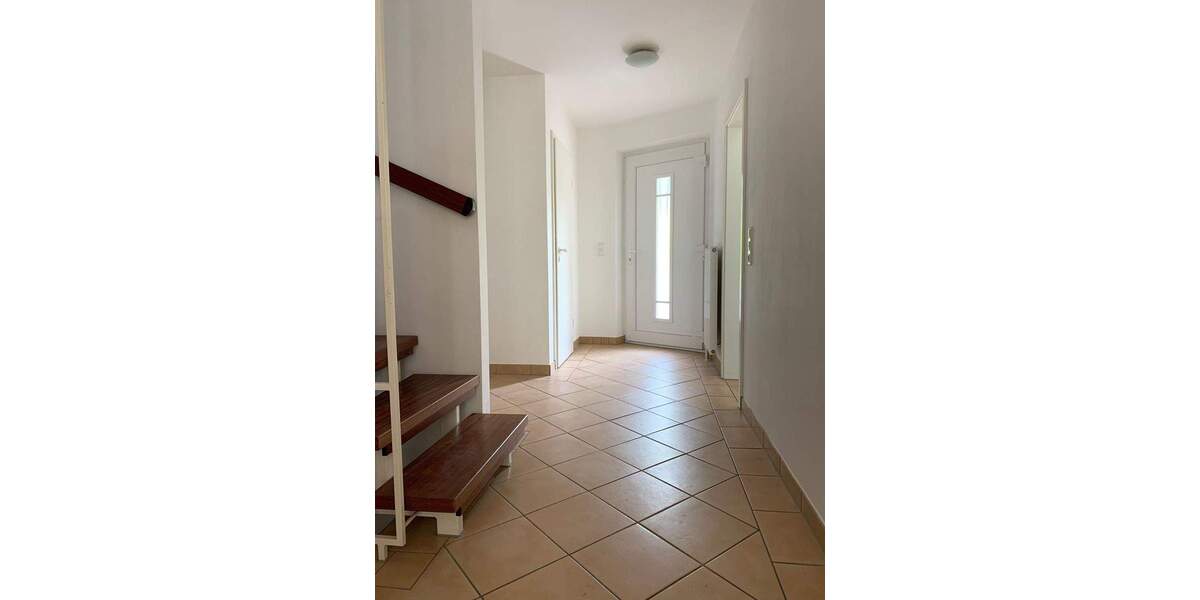 Mehrfamilienhaus, Wohnhaus Pinneberg Quellental - 4 Zimmer, 110 m&sup2;, 1.600&euro; | Angebot:26449977
