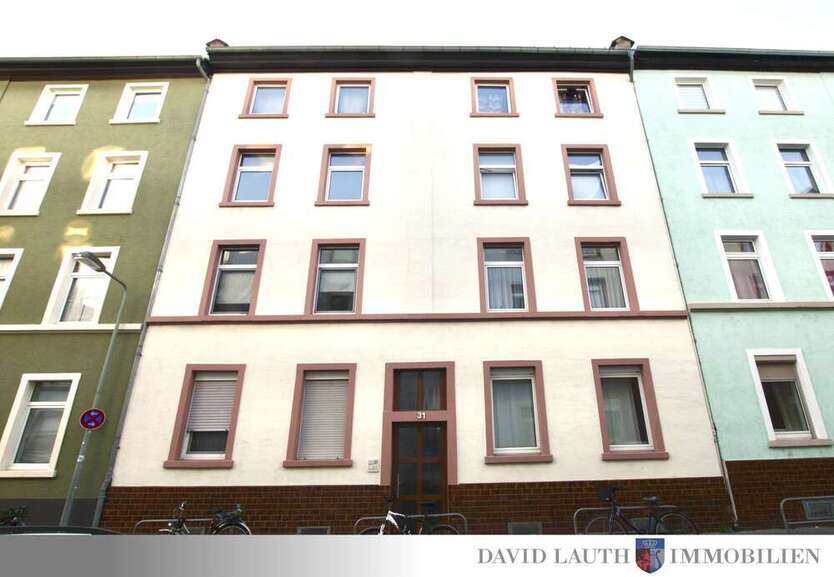 Haus zum Kaufen in Frankfurt am Main 1.695.000 € 310.43 m²