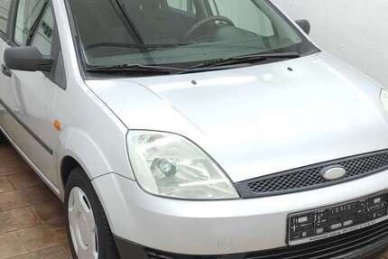 Ford Fiesta 172.999 km 999 € Biebesheim 64584