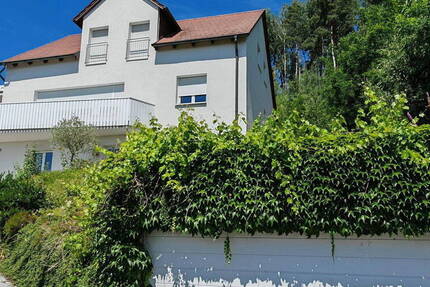 Geräumige 3 Zimmer Wohnung mit Aussicht am Ettmannsdorfer Berg