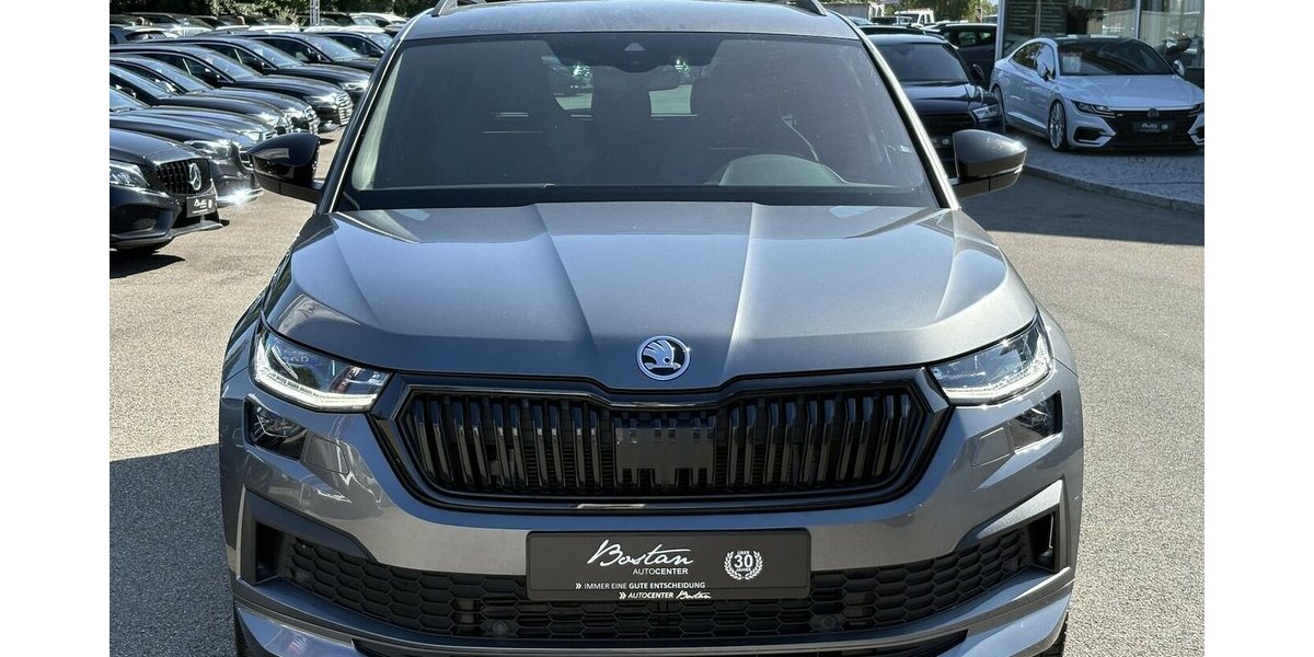 Skoda Kodiaq Sport Line KAMERA/NAVI/KEYLESS/MEMORY/AHK 97.362 km 28.900 &euro; Villingen-Schwenningen 78054
