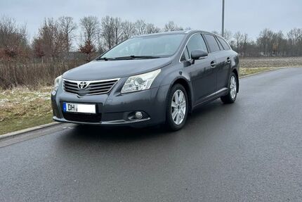 Toyota Avensis 268.000 km 5.000 &euro; Diepholz 49356