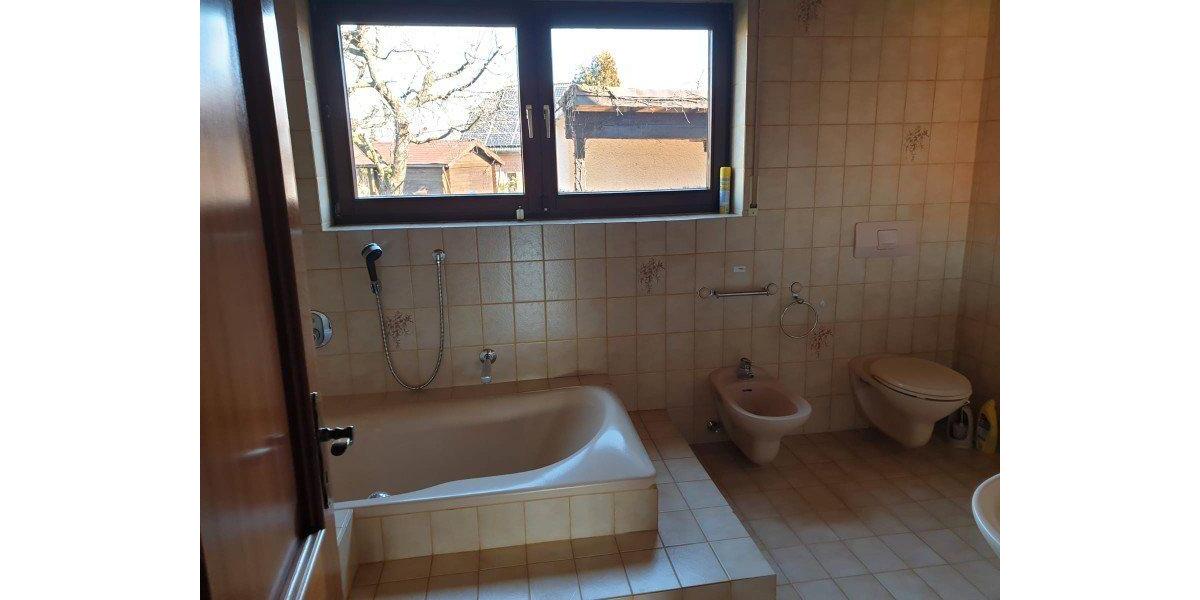Mehrfamilienhaus, Wohnhaus Eschwege - 7 Zimmer, 252 m&sup2;, 375.000&euro; | Angebot:26716962