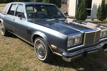 Chrysler New Yorker 135.000 km 8.900 &euro; Pritzwalk 16928