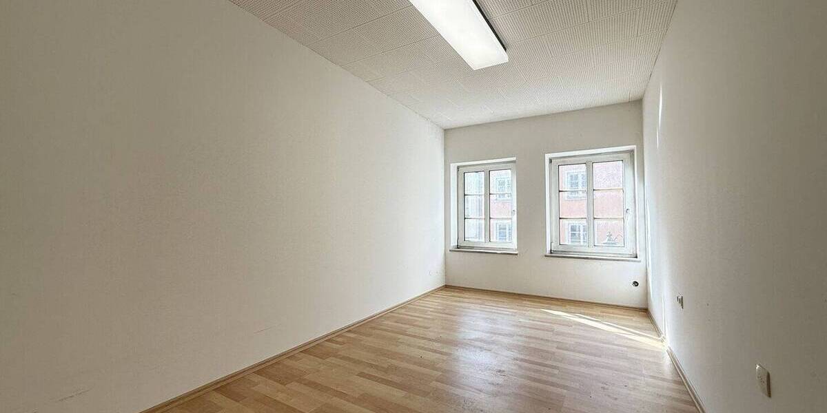 Gewerbeobjekt Donauwörth - 4 Zimmer, 112 m&sup2;, 800&euro; | Angebot:26569748